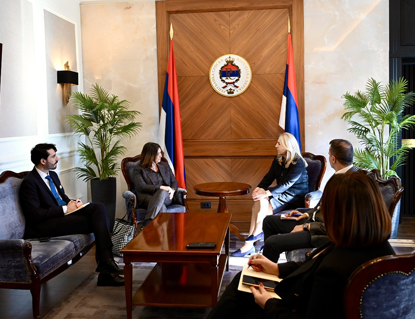 BANJA LUKA, FEBRUARY 18 /SRNA/ – The Serb BiH Presidency member Željka Cvijanović held talks today in Banja Luka with the Ambassador of the Republic of Italy to BiH Sara Eti Castellani on bilateral relations between the two countries, as well as opportunities to enhance economic cooperation and economic prospects.