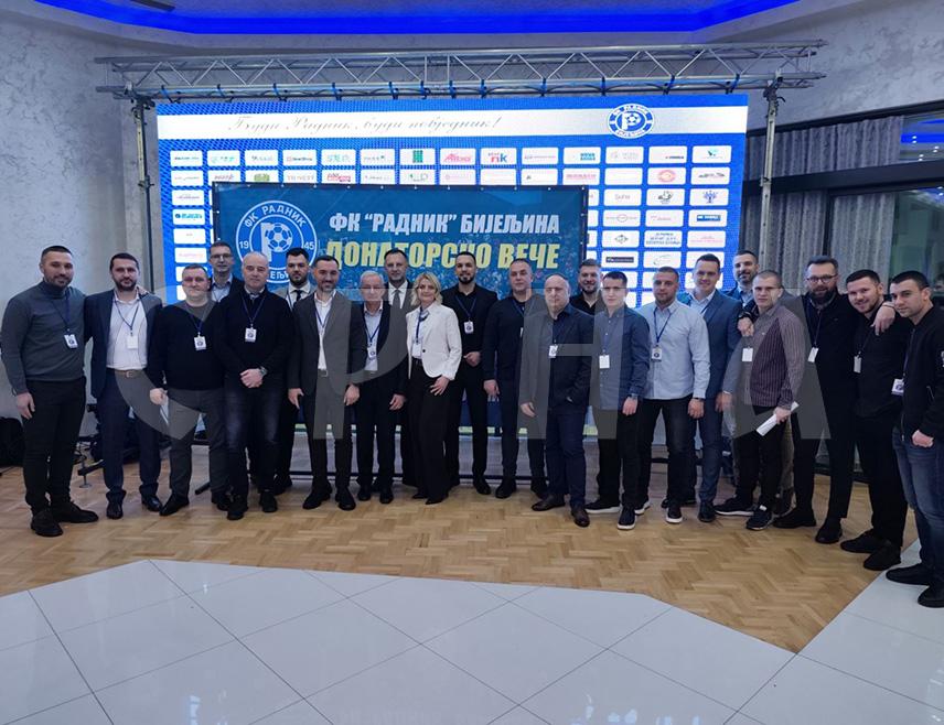 БИЈЕЉИНА, 19. ФЕБРУАРА /СРНА/ - Предсједник бијељинског Фудбалског клуба "Радник" Недељко Ћорић изјавио је вечерас да је спорт у Бијељини у веома тешком положају јер су клубови већ годину и по без било каквих примања и на рубу егзистенције.