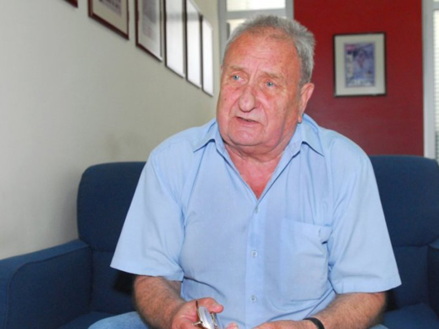 БЕОГРАД, 20. ФЕБРУАРА /СРНА/ - У Хагу ни правда, ни хуманост још нису угледале свјетлост дана, изјавио је Срни Миливоје Иванишевић, члан стручног тима за одбрану првог предсједника Републике Српске Радована Караџића.