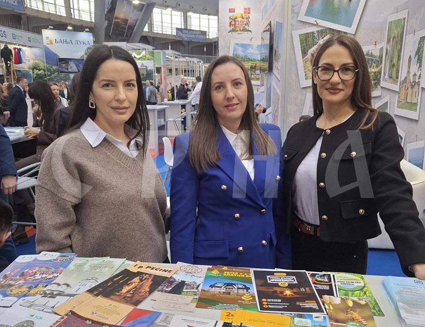 СОКОЛАЦ, 23. ФЕБРУАРА /СРНА/ - Туристичка организација општине Соколац имала је успјешан наступ на Међународном сајму туризма у Београду, а посјетиоце је највише заинтересовала аутдор туристичка понуда, речено је Срни у овој агенцији.