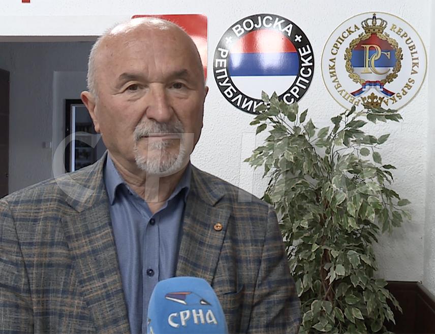 ISTOČNO SARAJEVO, FEBRUARY 23 /SRNA/ - Dušan Kozić, a member of the Assembly of the Creators of Republika Srpska Association, told SRNA that the adoption of the first Constitution of Republika Srpska 34 years ago served the purpose of protecting the survival of the Serbs, and expressed hope that today's generations will know how to preserve what has been achieved.