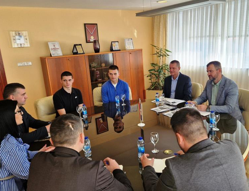 БАЊАЛУКА, 23. ФЕБРУАРА /СРНА/ - Министар породице, омладине и спорта Републике Српске Ирена Игњатовић поручила је да је важно да Република Српска има прилику да буде домаћин Балканског првенства у каратеу за сениоре и ветеране, које ће окупити 350 учесника из 11 земаља.