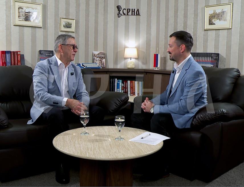 БАЊАЛУКА, 28. ФЕБРУАРА /СРНА/ – Помоћник министра здравља и социјалне заштите Републике Српске Милан Латиновић изјавио је у подкасту Срне да је почело пресељење Болнице Требиње у нови објекат, те да би у наредних седам дана требало да буде стављена у функцију.