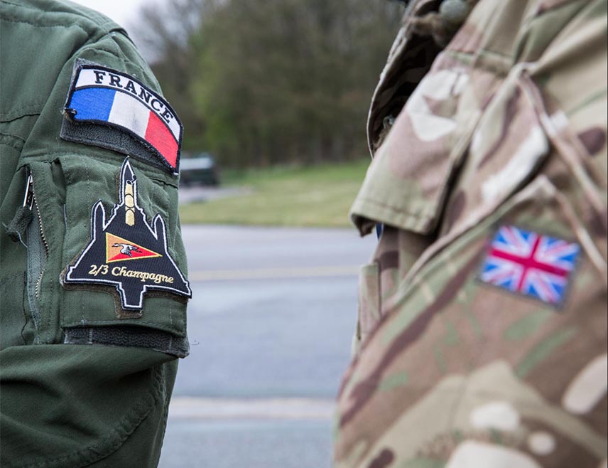 ЛОНДОН, 27. ФЕБРУАРА /СРНА/ -  Велика Британија и Француска су завршиле припреме за потенцијално распоређивање трупа из такозване коалиције вољних у Украјину у случају мирног рјешавања украјинског сукоба, пише "Дејли телеграф".