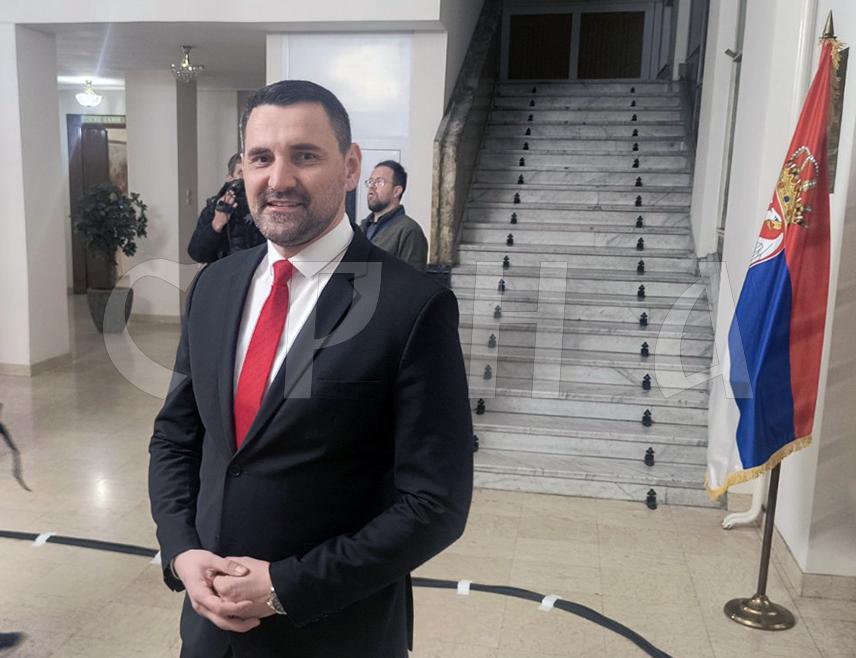 БЕОГРАД, 27. ФЕБРУАРА /СРНА/ - Министар за европске интеграције и међународну сарадњу Републике Српске Златан Клокић изјавио је вечерас у Београду да је дан доношења Устава Српске један од најзначајнијих датума у историји Републике.