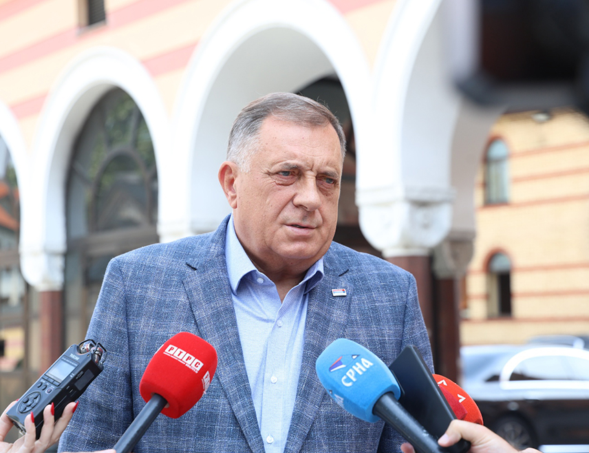 БАЊАУКА, 1. МАРТА /СРНА/ - Предсједник СНСД-а Милорад Додик истакао је да је Српска настала вољом српског народа и одговорношћу тадашњих политичких представника, одбрањена храброшћу српских бораца и потврђена Дејтонским споразумом.