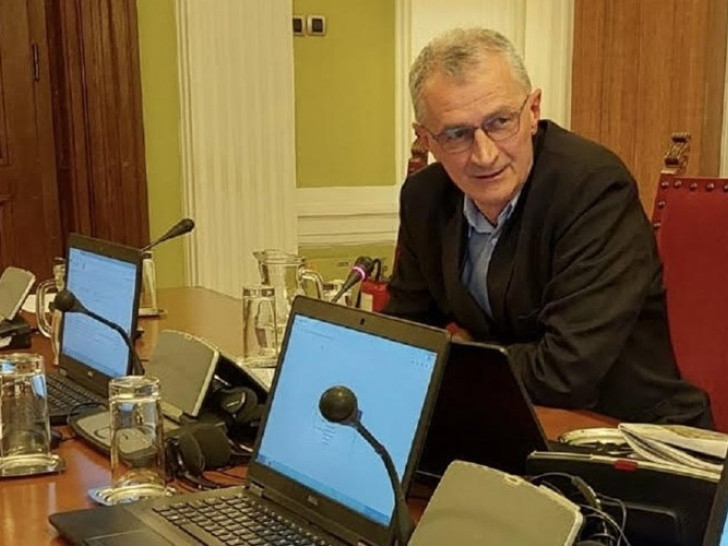 БЕОГРАД, 1. МАРТА /СРНА/ - Први март 1992. године је дан злочина над миром, над БиХ и свим њеним народима, а референдум муслимана и Хрвата био је објава пропагандног рата чија су жртва постали Срби и истина, рекао је Срни Душан Марић, посланик у Скупштини Србије и предсједник Парламентарног форума Србија - Република Српска.