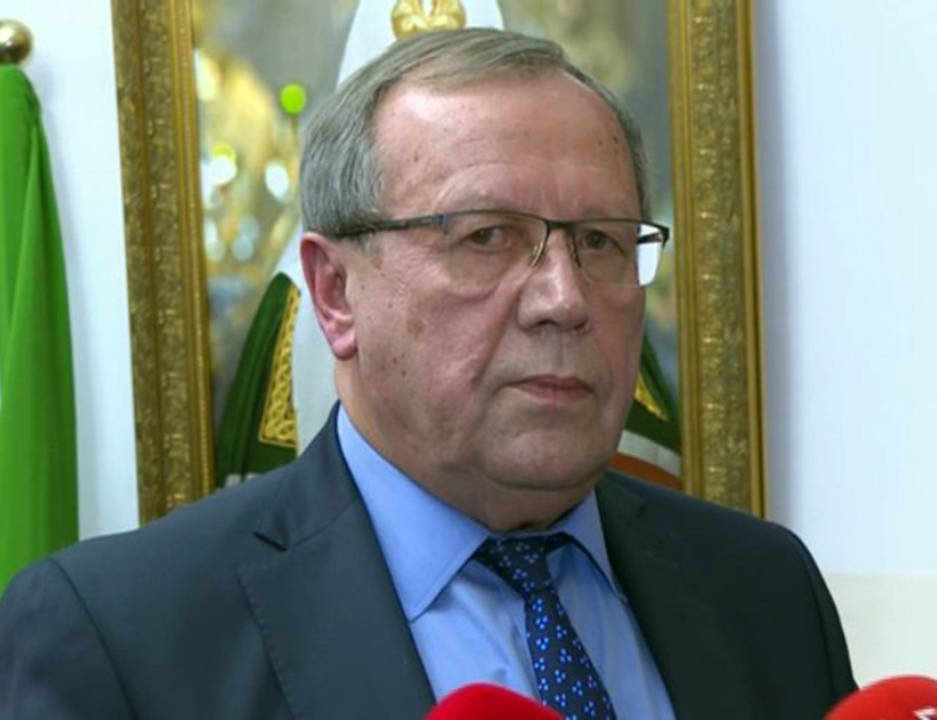 МОСКВА, 2. МАРТА /СРНА/ - Цијели Блиски исток клацка се на ивици великог рата, изјавио је амбасадор Русије у Израелу Анатолиј Викторов.