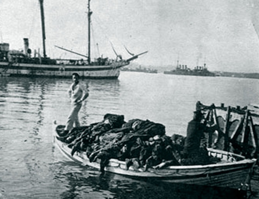 БЕОГРАД, 3. МАРТА /СРНА/ - Предсједник Удружења ратних добровољаца од 1912. до 1918. Никола Филиповић изјавио је Срни да га радује чињеница да ће у години када се обиљежава 110 година од искрцавања српске војске на грчка острва бити реконструисана спомен–костурница на острву Видо, те навео да је у плану да се у море на мјесту Плаве гробнице положи велики камени крст.