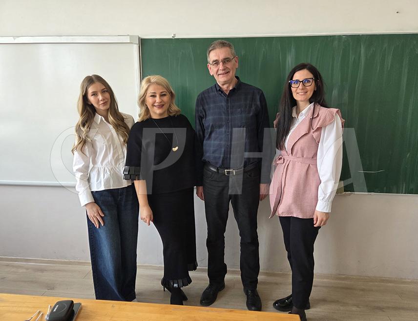 БИЈЕЉИНА, 3. МАРТА /СРНА/ - Све су чешћа оштећења слуха усљед прекомјерне изложености буци и неправилне употребе слушалица, упозорили су из бијељинске Болнице "Свети врачеви" дјецу и адолесценте.