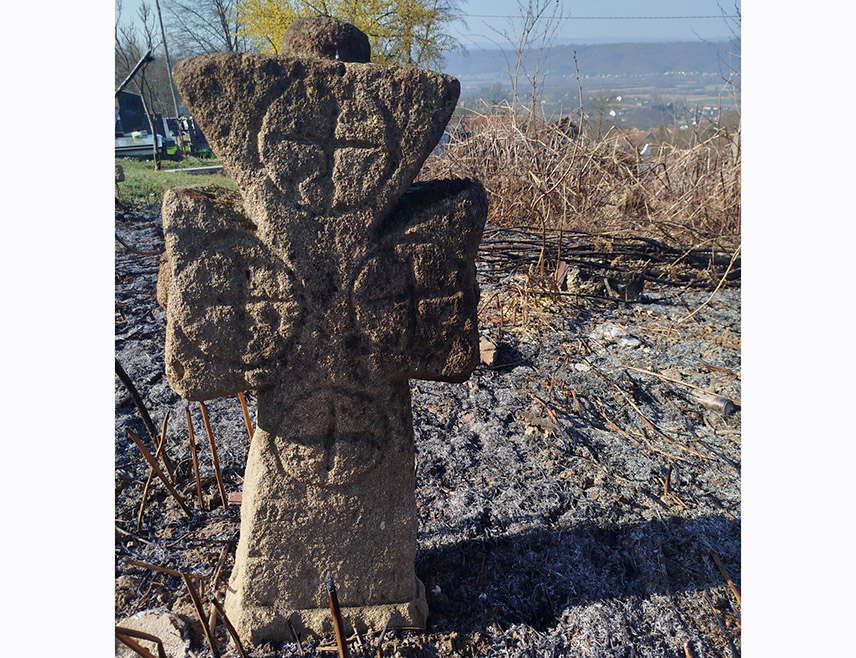 NOVI GRAD, MARCH 5 /SRNA/ – The Novi Grad Kastrum na Uni Association has documented more than 2,000 tombstones dating from the 17th to the 19th century in the territory of this municipality as part of the project "Stories from the Stone".