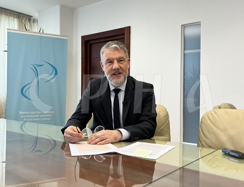 БАЊАЛУКА, 5. МАРТА /СРНА/ - Министар здравља и социјалне заштите Републике Српске Ален Шеранић присуствоваће сутра отварању новог одјељења у Универзитетској болници у Фочи.