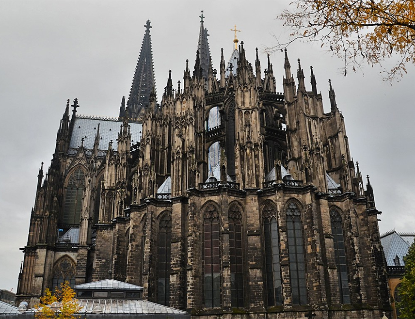 КЕЛН, 5. МАРТА /СРНА/ - Катедрала Светог Петра у Келну, популарна њемачка туристичка атракција, почеће да наплаћује улазнице посјетиоцима, због растућих трошкова одржавања, пише "Дејли мејл".