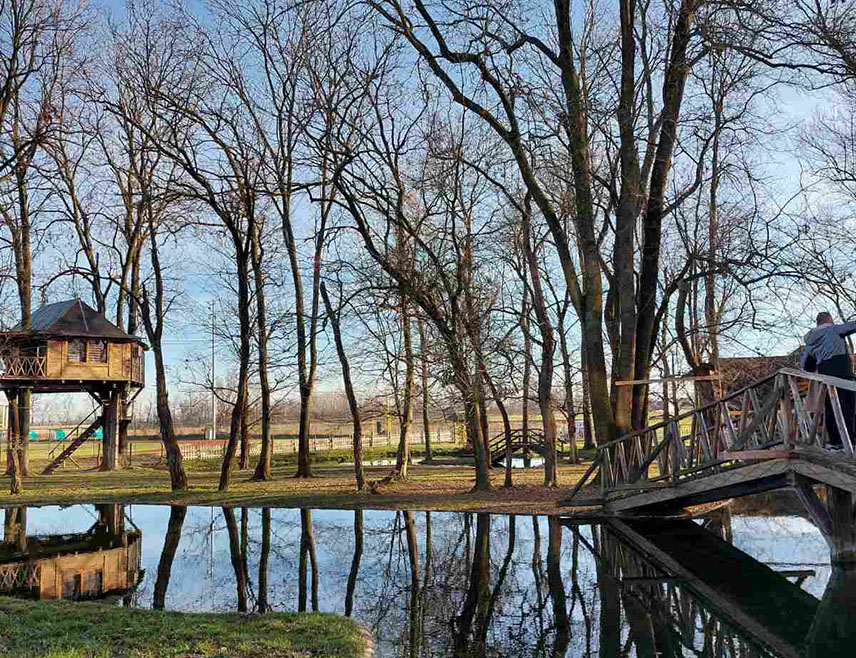 БИЈЕЉИНА, 5. МАРТА /СРНА/ - У Републици Српској и Федерацији БиХ данас ће бити претежно сунчано и топло уз максималну температуру до 20 степени Целзијусових.