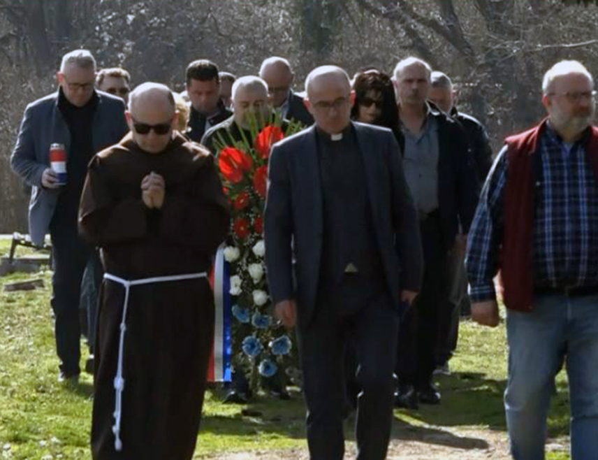 БАЊАЛУКА, 6. МАРТА /СРНА/ - Срби протјерани из Републике Српске Крајине осуђују обиљежавање оснивања 101. бригаде ХВО-а у Броду, јер овај догађај вријеђа породице српских бораца Крајине који су животе дали за Републику Српску, рекао је Срни предсједник Удружења протјераних Срба из Хрватске "Крајина" Крста Жарковић.