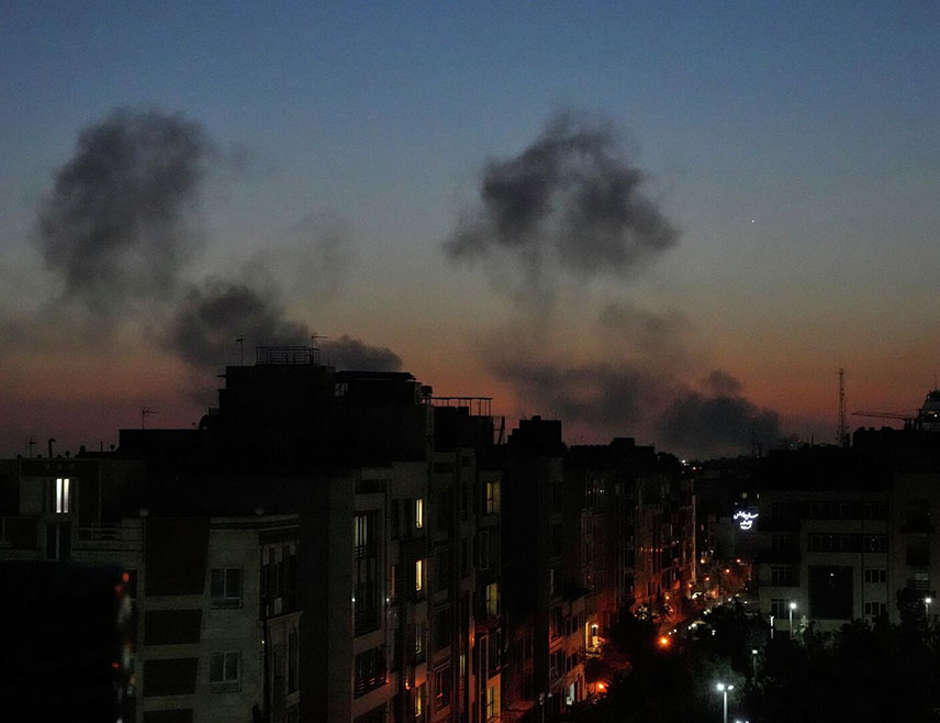 TЕХЕРАН, 7. МАТРТА /СРНА/ - Снажне експлозије чуле су се током ноћи у Tехерану, осмог дана ваздушних напада које спроводе Сједињене Америчке Државе и Израел широм Ирана.