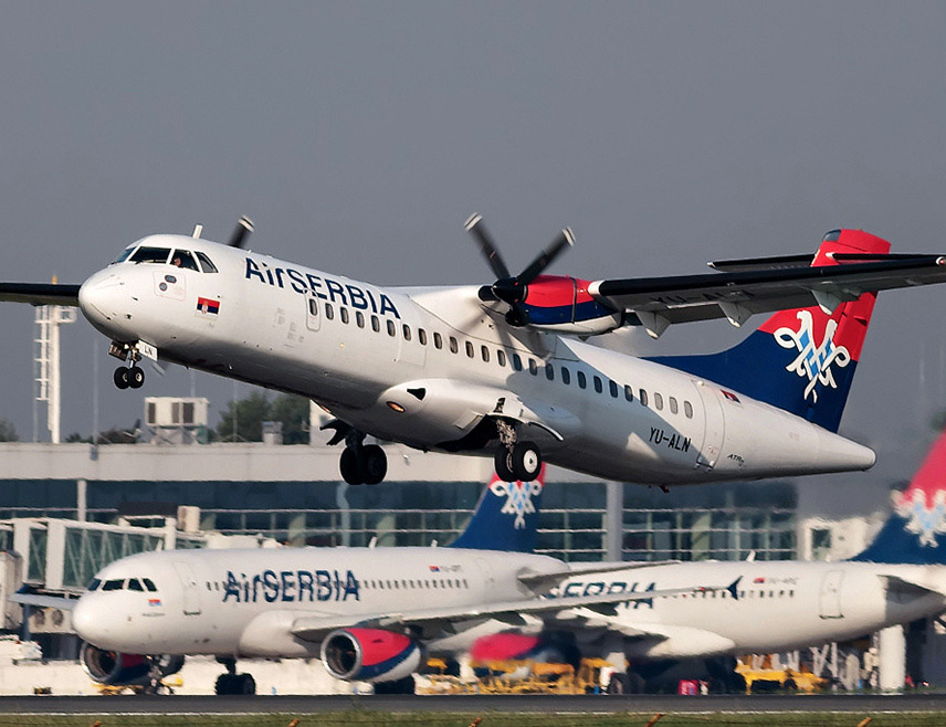 БЕОГРАД, 8. МАРТА /СРНА/ - Авион "Ер Србије" одлетио је у Дубаи, одакле ће евакуисати 260 држављана Србије који би на београдски Аеродром "Никола Тесла" требало да слете око поноћи.