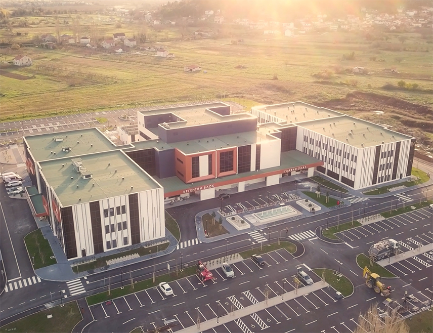 БАЊАЛУКА, 8. МАРТА /СРНА/ - Предсједник Владе Републике Српске Саво Минић истакао је да га је обрадовала вијест да су у новој болници у Требињу већ успјешно урађени први сложени кардиолошки захвати.