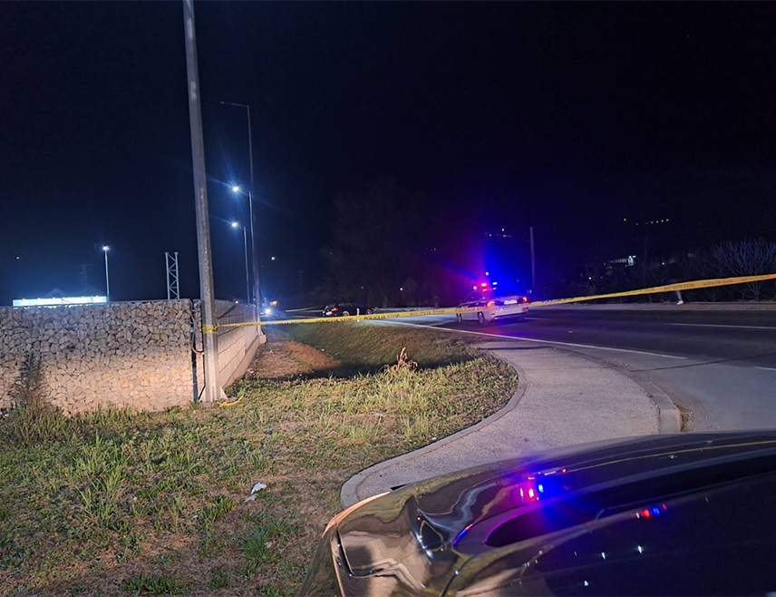 ЖЕПЧЕ, 10. МАРТА /СРНА/ - Девет особа повријеђено је у судару три возила на магистралном путу у мјесту Бранковићи код Жепча.