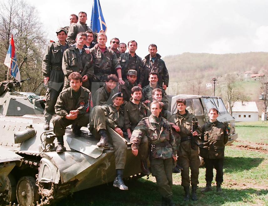 ИСТОЧНО САРАЈЕВО, 14. МАРТА /СРНА/ - У години када се обиљежавају три деценије од егзодуса Срба из Сарајева, историчар Свјетлана Самарџија у разговору за Срну подсјећа на Рајка Кушића, команданта легендарних "Лавова" и свјетског аса у џудоу чије је биће испуњавао осјећај за правду и дужност према праговима предака, иако је имао цијели свијет под ногама.