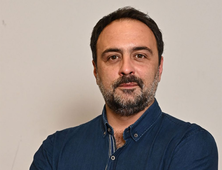 БЕОГРАД, 11. МАРTА /СРНА/ - Глумац Александар Лазић изјавио је Срни да му је највећа улога живота тумачење лика чувеног српског ратног хирурга Миодрага Лазића у филму "Линија", јер су размјере величине личности овог доктора огромне.