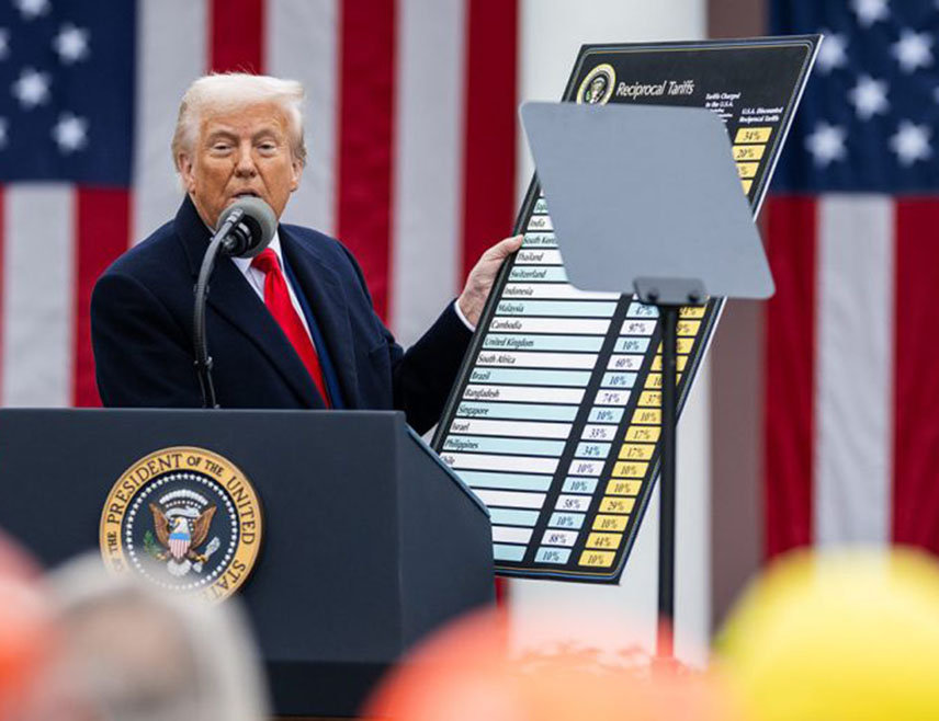 ВАШИНГТОН, 12. МАРТА /СРНА/ - Амерички предсједник Доналд Трамп рекао је да је за њега "од далеко већег интереса и важности" спречавање Ирана да добије нуклеарно оружје него да се заради од повећаних цијена нафте.