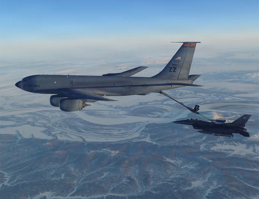 ВАШИНГТОН, 13. МАРТА /СРНА/ - Амерички војни авион за допуну горивом срушио се у западном Ираку и у току је потрага за посадом.