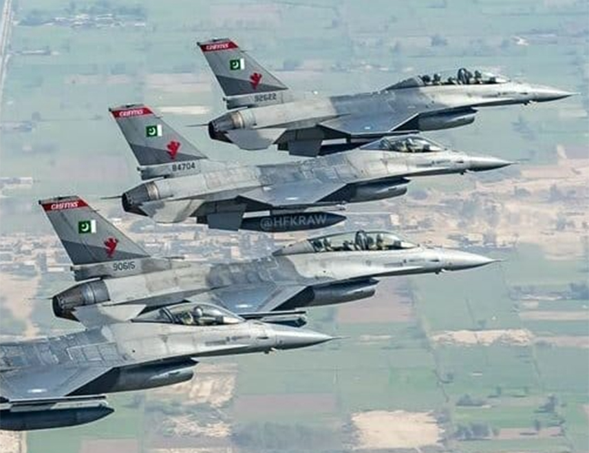 КАБУЛ, 13. МАРТА /СРНА/ - Три особе су погинуле, а 15 је повријеђено у ваздушном нападу пакистанских снага на стамбене области Кабула, објављено је на друштвеним мрежама у Авганистану.