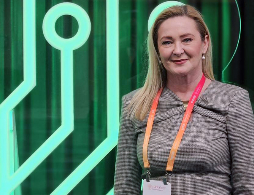 САРАЈЕВО, 13. МАРТА /СРНА/ - Делегација Архива БиХ учествовала је у САД на конференцији о генеалогији, породичној историји и дигиталним технологијама у области истраживања и очувања историјских извора, што је било прилика за размјену искустава са стручњацима из цијелог свијета и упознавање са савременим трендовима из области дигитализације и управљања архивском грађом, изјавила је Срни директор Данијела Мрда.