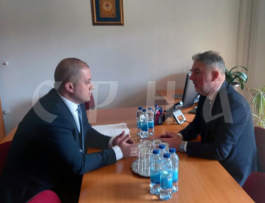 ИСТОЧНО САРАЈЕВО, 13. МАРТА /СРНА/ - Влада Републике Српске обезбиједила је нешто више од 400.000 КМ за реконструкцију и реновирање Дома за старија лица у Источном Сарајеву, рекао је министар здравља и социјалне заштите Српске Ален Шеранић.