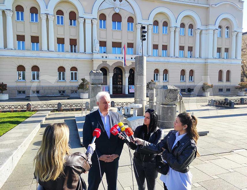 БАЊАЛУКА, 14. МАРТА /СРНА/ - Бањалука и Бањалучка регија могу да постану једна од главних дестинација за организоване ђачке екскурзије из Србије, поготово након актуелне посјете представника средњих школа и истакнутих туристичких агенција из матице, рекао је помоћник министра трговине и туризма Републике Српске Предраг Тешић.