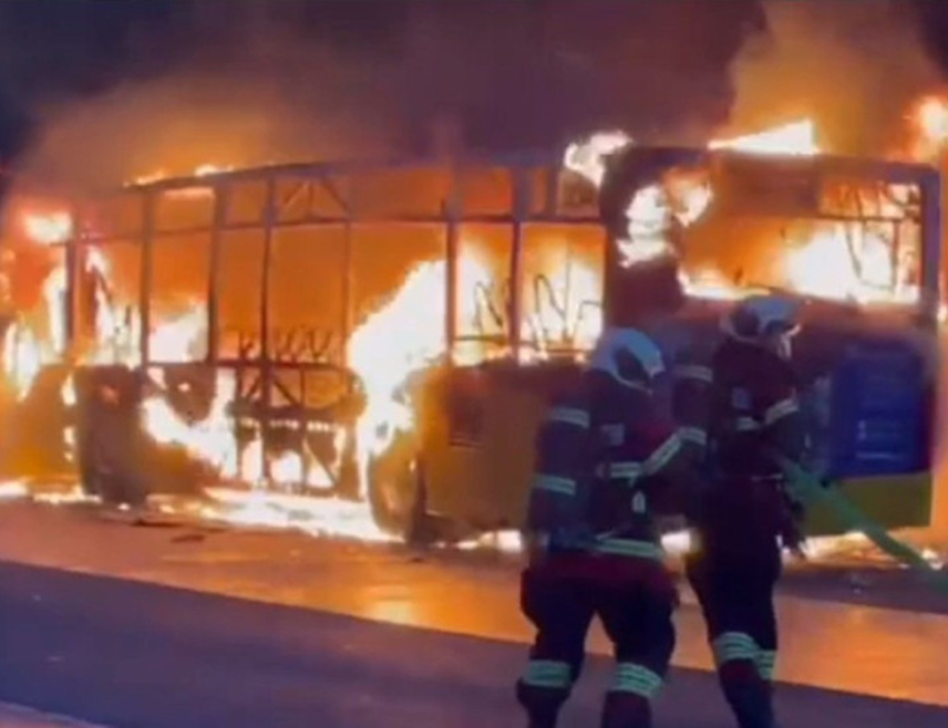 ПОДГОРИЦА, 15. МАРТА /СРНА/ - Жена из Црне Горе једна је од жртава пожара у аутобусу у Швајцарској, који је избио након што се један од путника полио бензионом  и запалио.