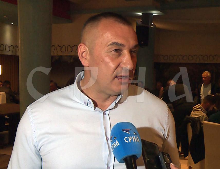 ПАЛЕ, 16. МАРТА /СРНА/ - Начелник општине Пале Дејан Којић изјавио је Срни да су мартовски дани опомена свима да се рат никада и никоме не понови, али и подсјећање да је најмање 150.000 сарајевских Срба напустило своја огњишта у граду који су вијековима градили и уздизали како би живјели на територији Републике Српске.