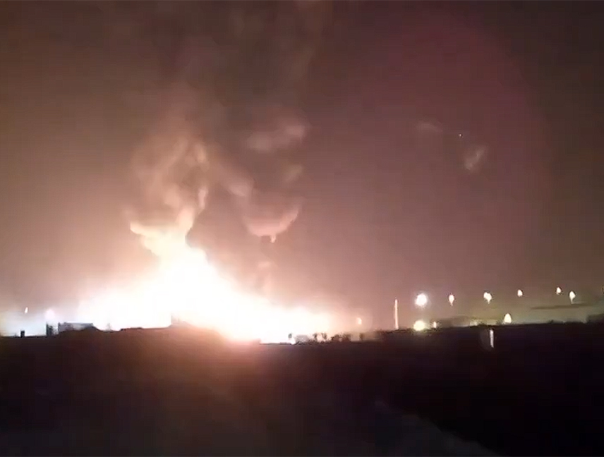 АБУ ДАБИ, 16. МАРТА /СРНА-Ројтерс/ - Напад дроном изазвао је пожар на гасном пољу Шах у Уједињеним Арапским Емиратима, али повријеђених није било, саопштено је из Абу Дабија.