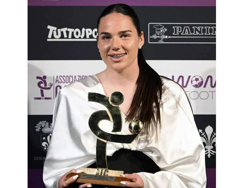 ПАЛЕ, 17. МАРТА /СРНА/ - Фудбалерка миланског "Интера" и чланица репрезентације БиХ Марија Ана Милинковић са Пала уврштена је најбољи тим Серије А за сезону 2024/25.