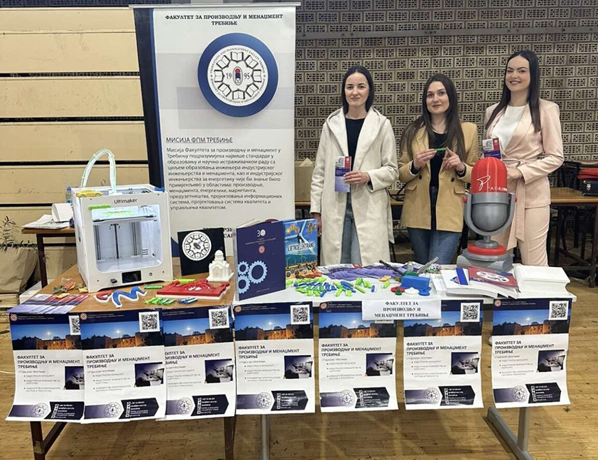 ИСТОЧНО САРАЈЕВО, 20. МАРТА /СРНА/ - Студијски програми Универзитета у Источном Сарајеву представљени су данас у Требињу матурантима из Фоче, Гацка, Невесиња, Калиновика, Љубиња, Берковића, Билеће и овог града.