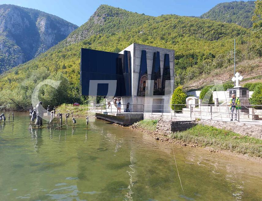 ВИШЕГРАД, 22. МАРTА /СРНА/ – Поклонички ход до Старог Брода код Вишеграда, у знак сјећања на страдање српског народа 1942. године, биће организован данас, уз учешће великог броја вјерника из више градова у региону.