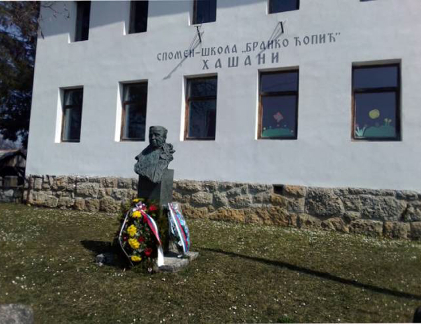 КРУПА НА УНИ, 24. МАРТА /СРНА/ - У Хашанима, родном мјесту књижевника Бранка Ћопића у четвртак, 26. марта, биће обиљежено 42 године од његове смрти, најављено је из Општинске управе Крупа на Уни.