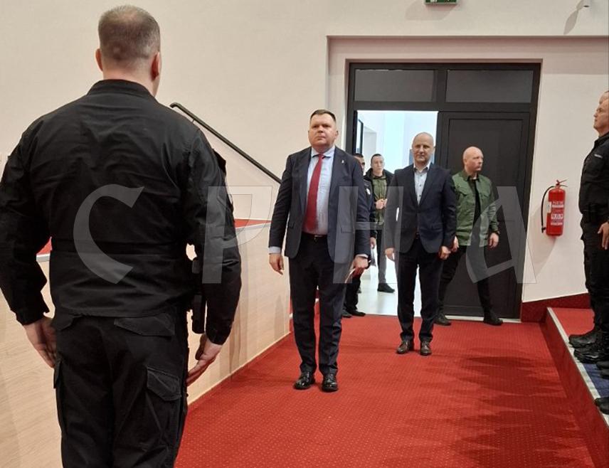 БАЊАЛУКА, 25. МАРТА /СРНА/ - Министар унутрашњих послова Републике Српске Жељко Будимир и директор Полиције Синиша Кострешевић посјетиће данас припаднике МУП-а Српске који учествују у акцији добровољног давања крви у Заводу за трансфузијску медицину Српске у Бањалуци, поводом Дана полиције Српске, 4. априла.