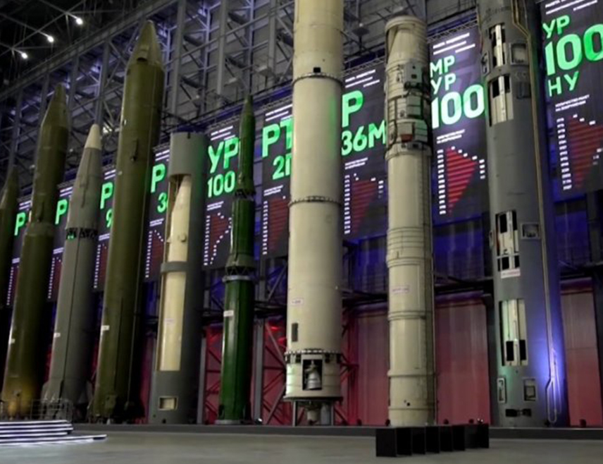 ВАШИНГТОН, 24. МАРТА /СРНА - РИА Новости/ - Сједињене Државе планирају да разговарају са Русијом о новим системима наоружања, укључујући системе "буревестник" и "посејдон", који не спадају у традиционално нуклеарно наоружање, изјавио је замјеник државног секретара САД за контролу наоружања и међународну безбједност Томас ди Нано.