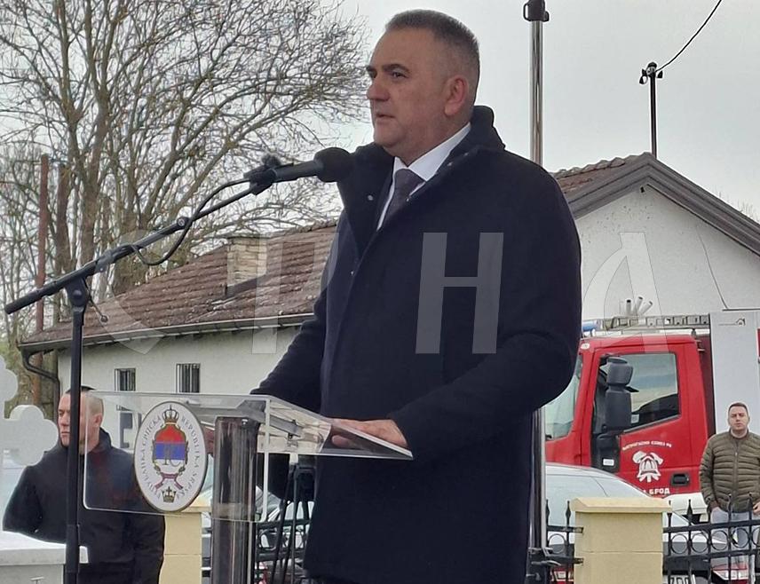 BROD, MARCH 26 /SRNA/ - Republika Srpska Prime Minister Savo Minić said today in Sijekovac near Brod that as long as there are brothers in Serbia and a responsible government, crimes against the Serb people will not be allowed to happen again.