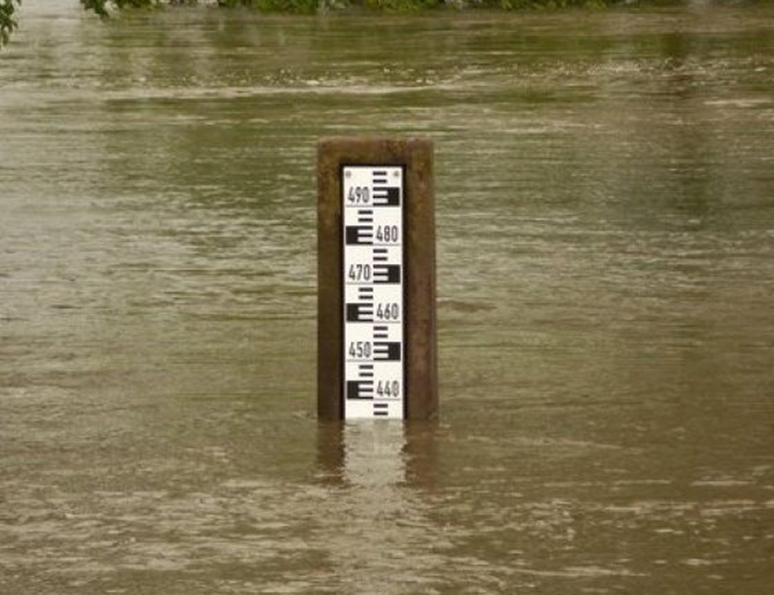 БАЊАЛУКА, 28. МАРТА /СРНА/ - Водостаји на подручју града Бањалука за сада су испод границе редовне одбране од поплава, речено је Срни у Оперативном комуникационом центру градског Одсјека за цивилну заштиту.