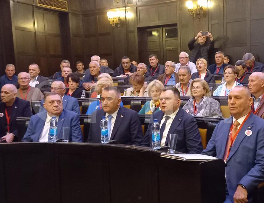BANJA LUKA, MARCH 29 /SRNA/ – SNSD President Milorad Dodik stated that Republika Srpska has remained politically preserved, economically strengthened, fiscally stable, and is meeting all its obligations toward citizens.