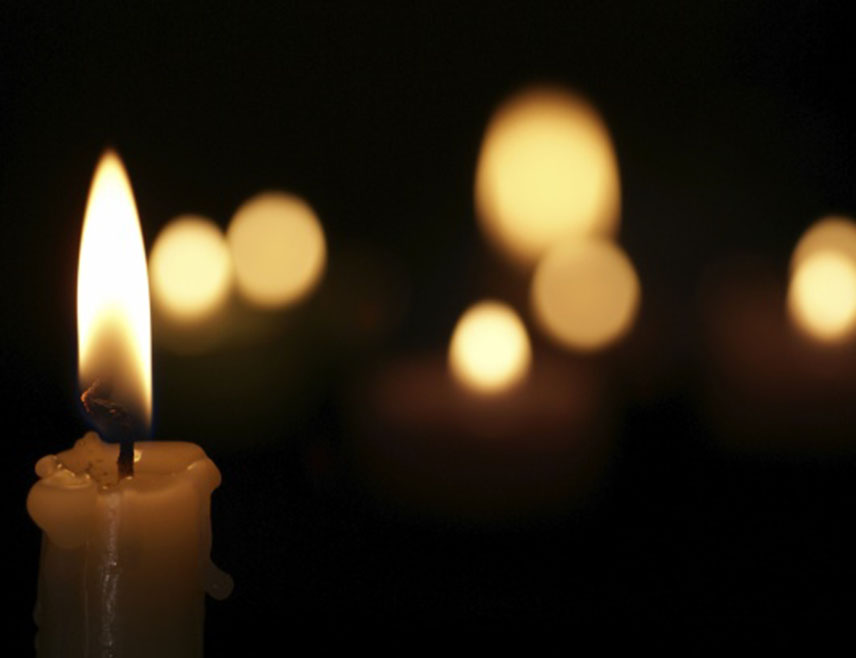 ДРВАР, 30. МАРТА /СРНА/ – У Дрвару је Дан жалости због погибије двадесетседмогодишњег полицајца Милана Папка у саобраћајној несрећи на превоју Ланиште код Кључа.