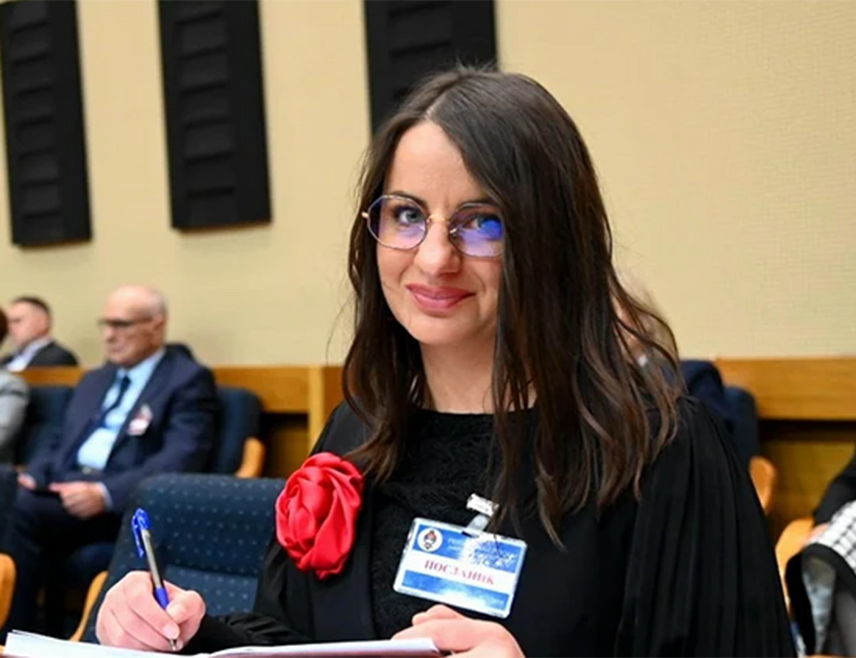 ТРЕБИЊЕ, 31. МАРТА /СРНА/ - Посланик СНСД-а у Народној скупштини Републике Српске Милица Ијачић осудила је примитивне нападе и увреде које је посланик Небојша Вукановић упутио потпредсједнику парламента Ањи Љубојевић, истичући за Срну да његов начин комуникације и односа према колегама не говори о снази политике, већ о њеном потпуном одсуству.