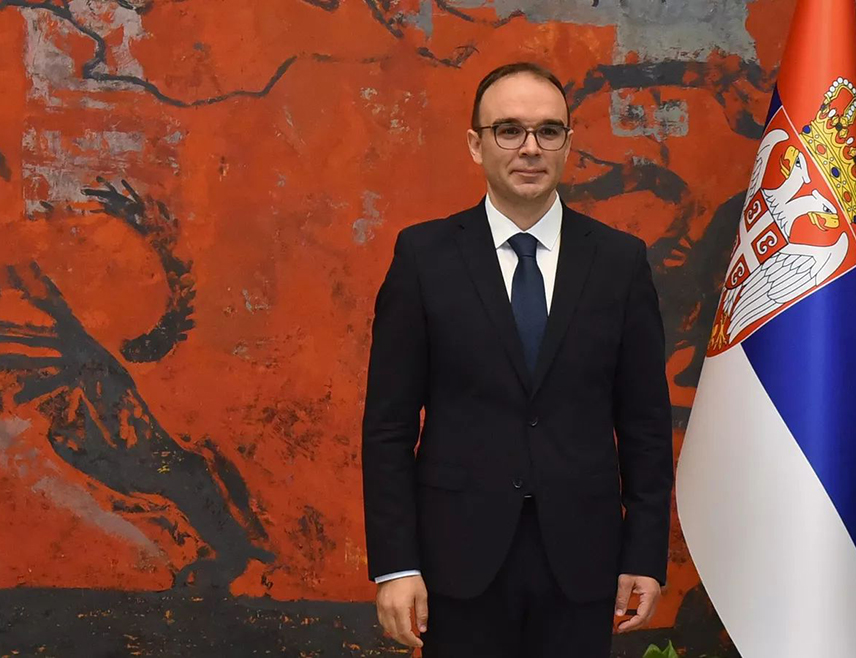 БЕОГРАД, 31. МАРTА /СРНА/ - Мађарска премијера Виктора Орбана добар је ослонац српском корпусу на Балкану, али његовог политичког опонента Петера Мађара не би била, оцијенио је амбасадор БиХ у Србији Александар Врањеш.