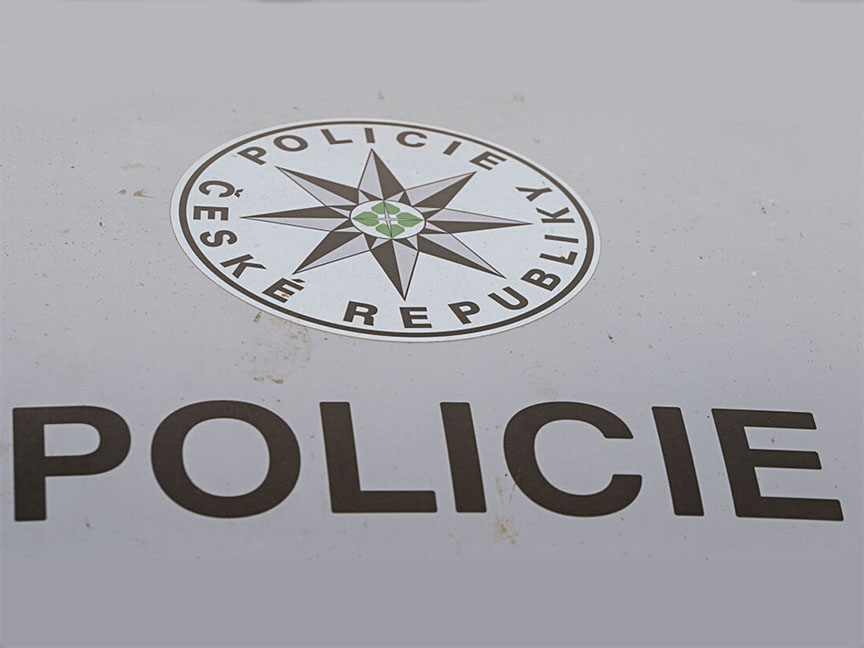 ВАРШАВА, 1. АПРИЛА /СРНА-Ројтерс/ - Два пољска држављанина приведена су у акцији пољске Агенције за унутрашњу безбједност у вези са подметањем пожара у фабрици оптике и дронова у Чешкој, јавио је у државни канал ТВП инфо.