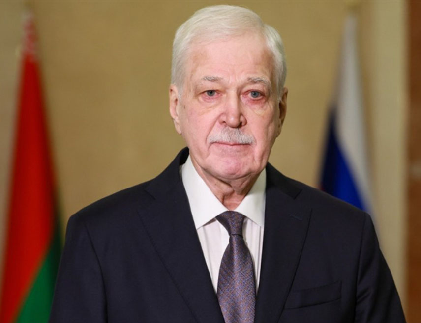 МИНСК, 2. АПРИЛА /СРНА - РИА НОВОСТИ/ – Територија Русије и Бјелорусије постала је јединствен одбрамбени простор спреман да на сваки покушај агресије одговори хитно и одлучно, изјавио је руски амбасадор у Минску Борис Гризлов поводом Дана јединства.