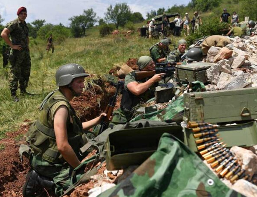 БИЈЕЉИНА, 8. АПРИЛА /СРНА/ - Битка на Кошарама, једна од најтежих у новијој српској историји, у којој је 108 војника погинуло бранећи државну границу од албанских снага и НАТО-а, почела је 9. априла 1999. године.