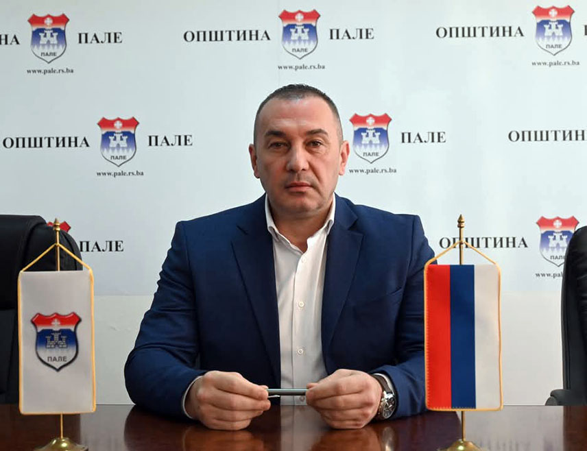 ПАЛЕ, 7. АПРИЛА /СРНА/ - Начелник општине Пале Дејан Којић упутио је искрене честитке свим запосленима у Новинској агенцији Републике Српске - СРНИ поводом крсне славе Благовијести, са жељом да остане један од стубова информисања.